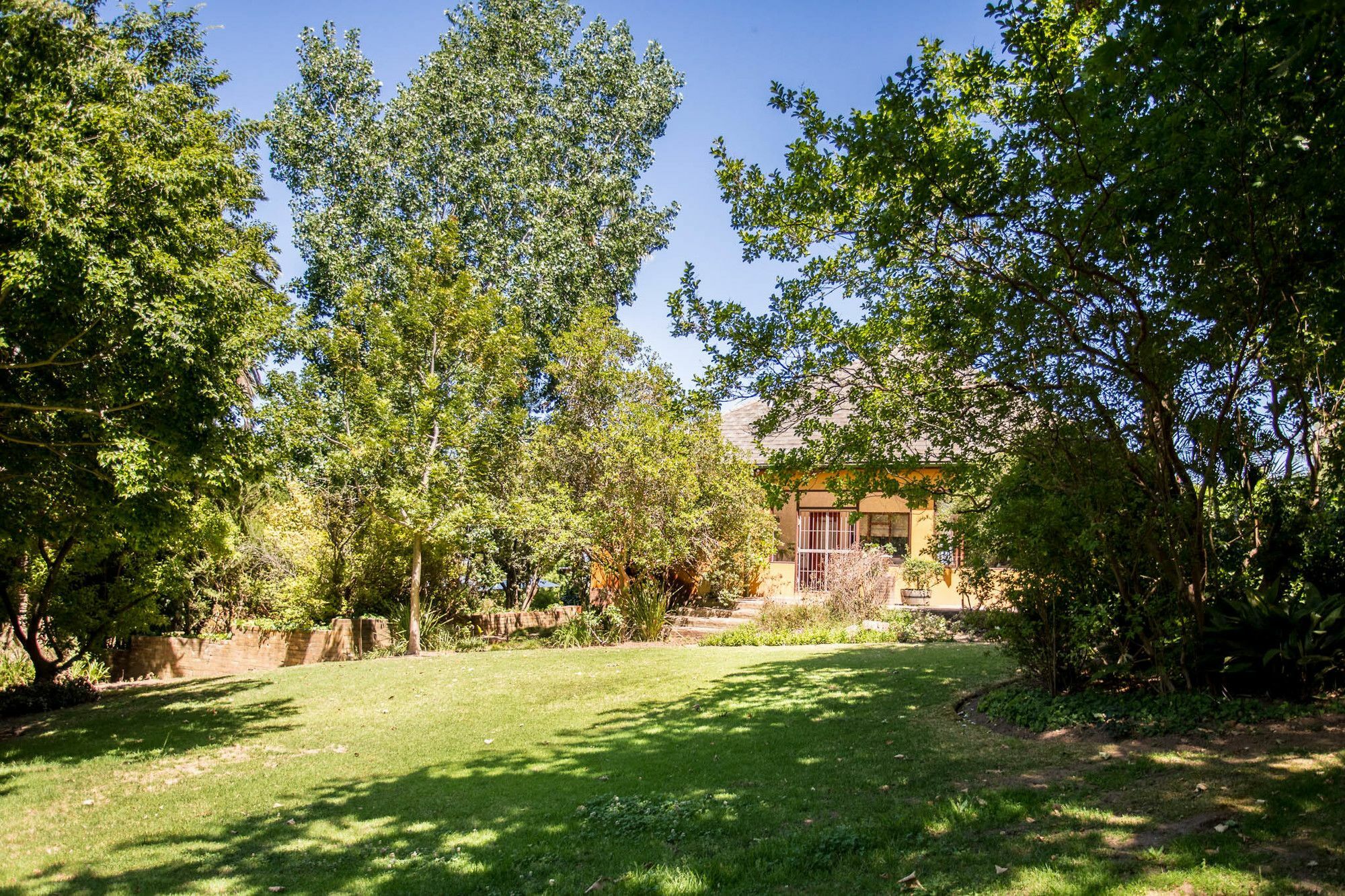 Dirtopia Trail Lodge Стелленбос Экстерьер фото